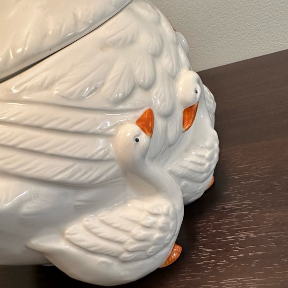 Takahashi Japan Vintage momma and ducklings covered (with lid). Mint condition - Picture 6 of 11